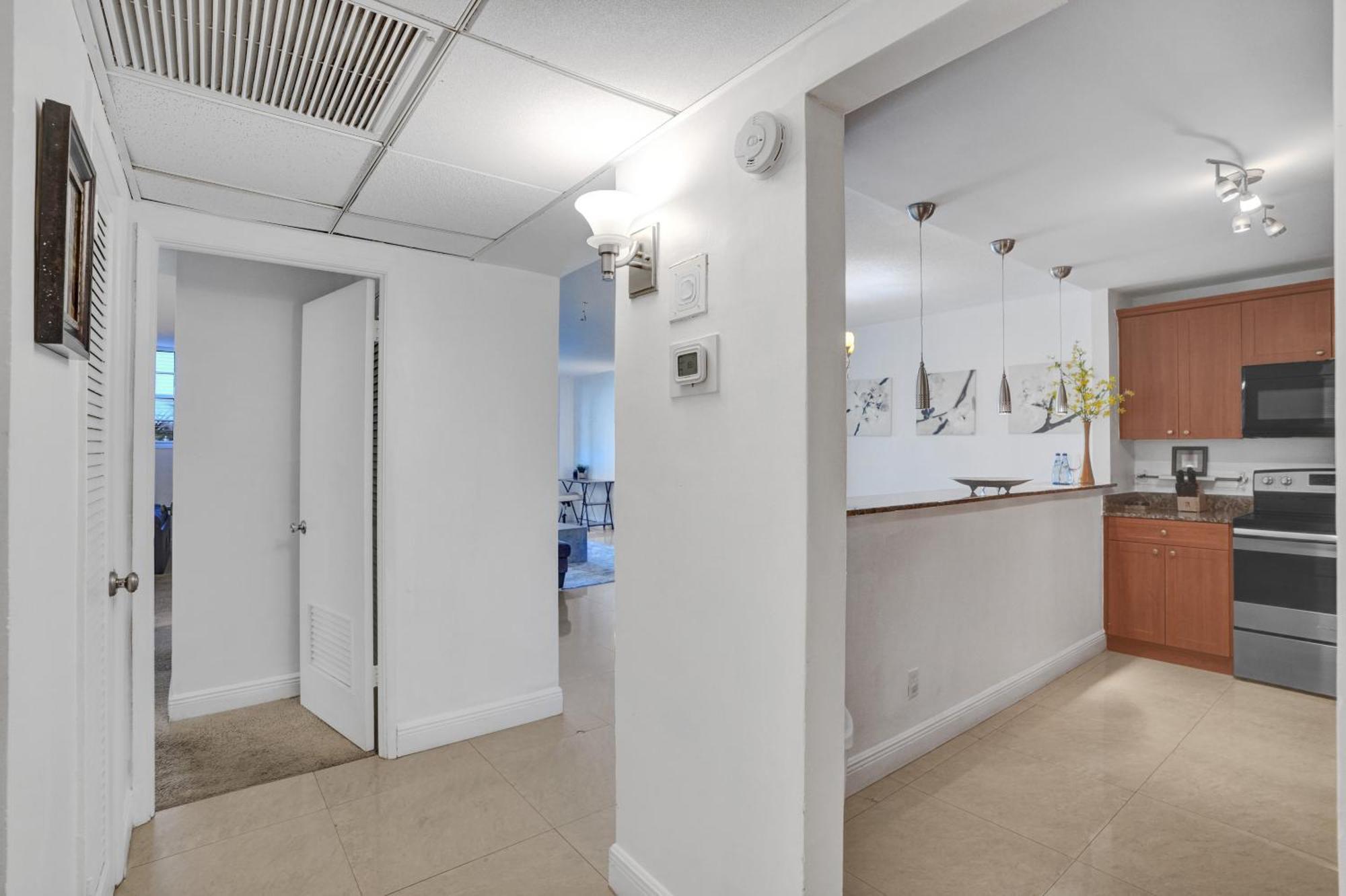 מיאמי ביץ' Ocean Reserve Luxury Condos Across From Sunny Isles Beach מראה חיצוני תמונה