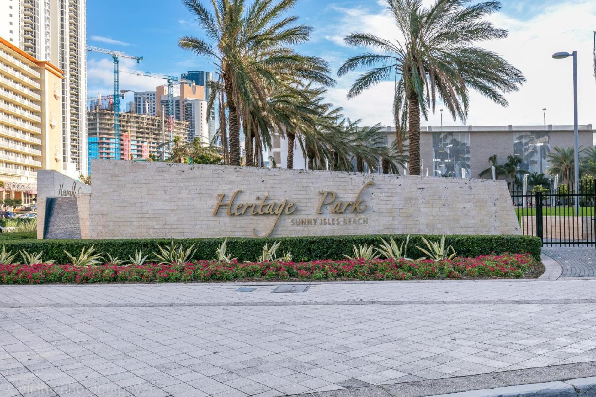 מיאמי ביץ' Ocean Reserve Luxury Condos Across From Sunny Isles Beach מראה חיצוני תמונה
