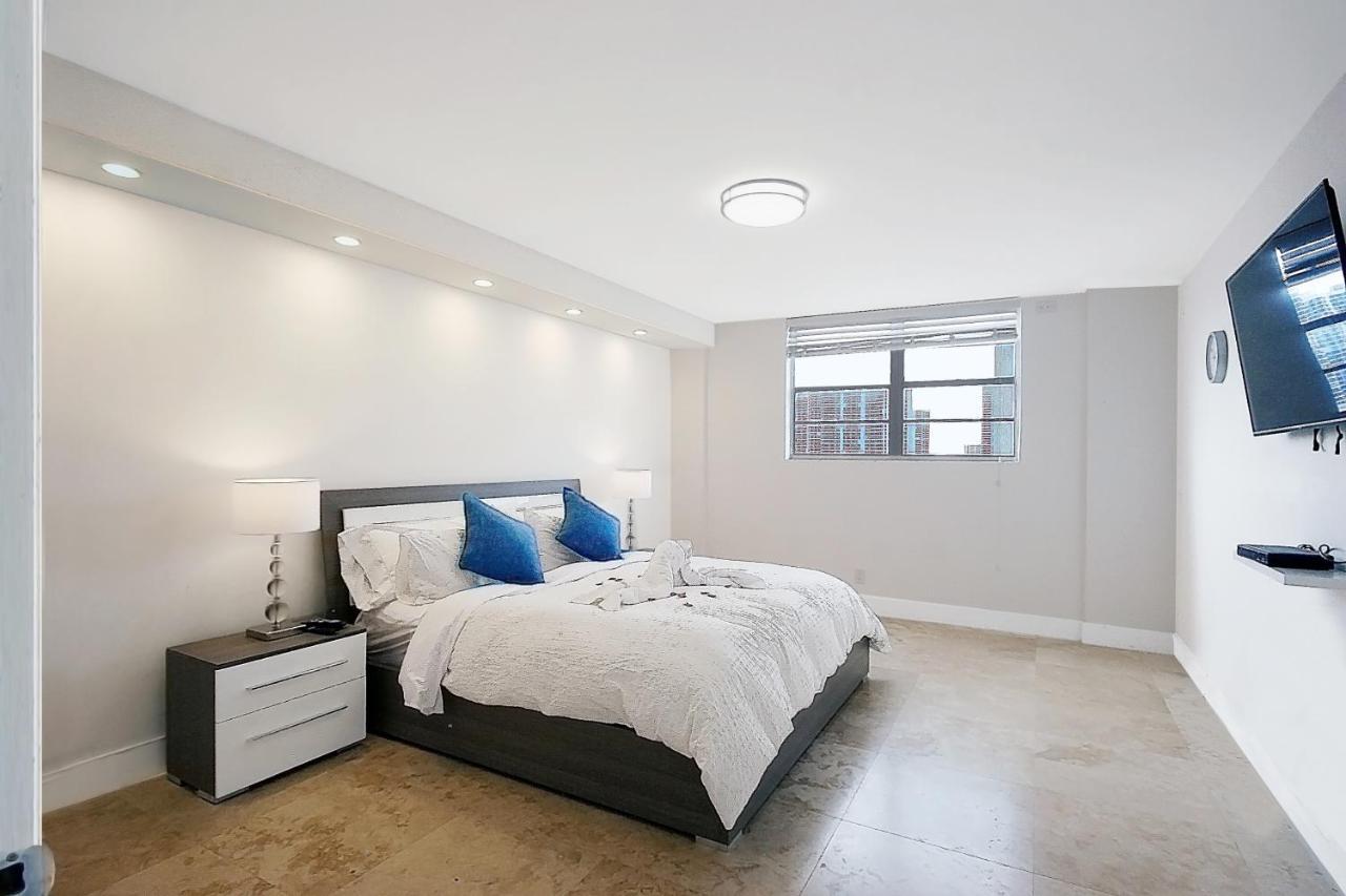 מיאמי ביץ' Ocean Reserve Luxury Condos Across From Sunny Isles Beach מראה חיצוני תמונה